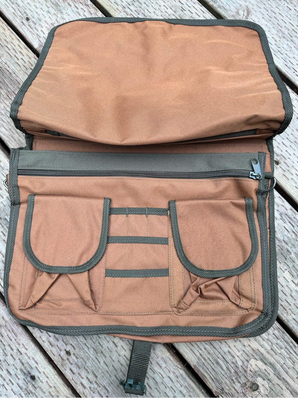 Two-Tone Olive & Tan Canvas Messenger Bag - Picture 3 of 6